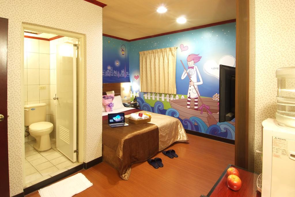 Golden Swallow Hotel Hsinchu Habitación foto